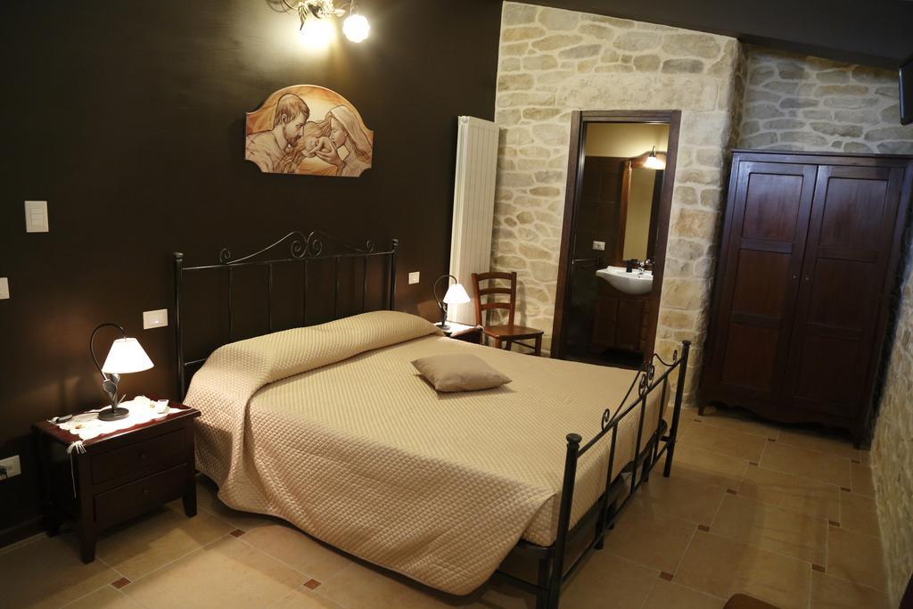 Bed and Breakfast Il Quadrifoglio Trapani Exterior foto