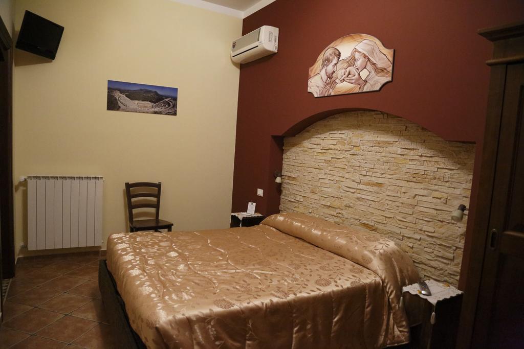 Bed and Breakfast Il Quadrifoglio Trapani Exterior foto