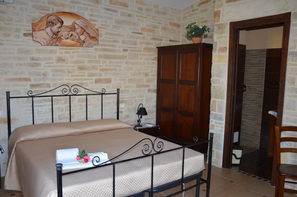 Bed and Breakfast Il Quadrifoglio Trapani Exterior foto