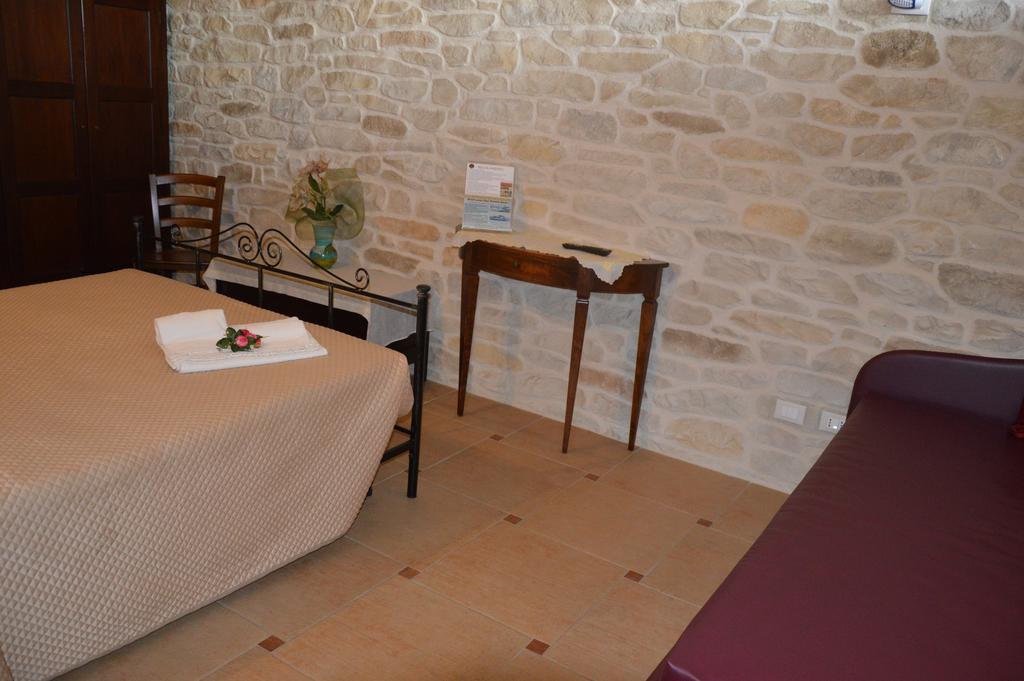 Bed and Breakfast Il Quadrifoglio Trapani Exterior foto